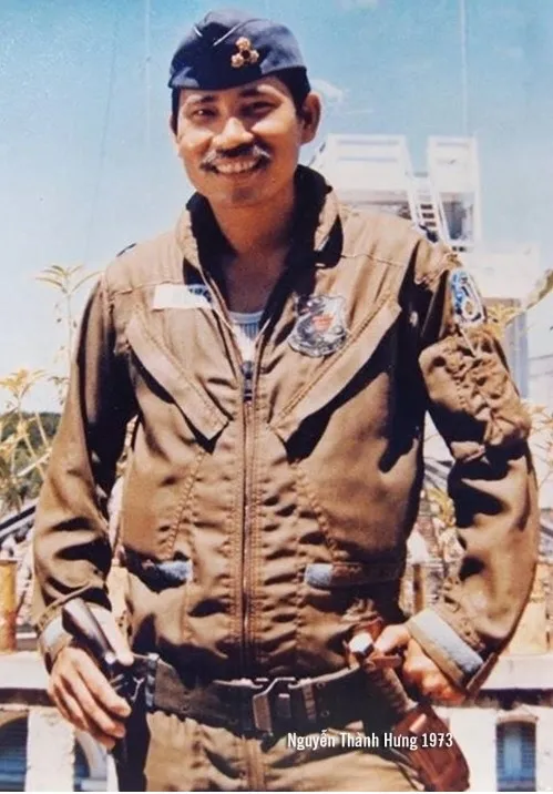 Chiến Thuật Overload Cánh Trái/Phải: Bí Quyết Đột Phá Hàng Thủ Đối Phương