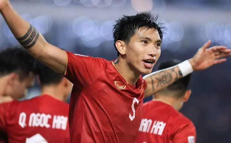 Mơ Thấy Cầu Thủ Bóng Đá Đánh Con Gì? Giải Mã Chi Tiết