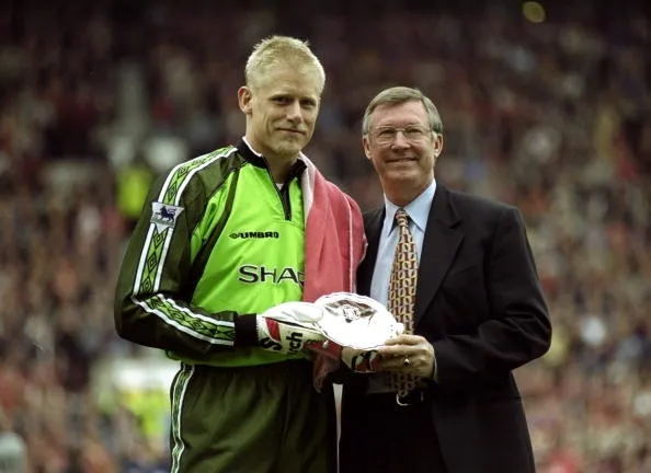Peter Schmeichel, huyền thoại Manchester United với số lần giữ sạch lưới cao