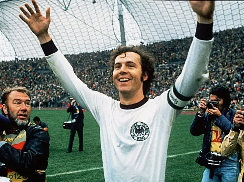 Hậu vệ Franz Beckenbauer biệt danh Hoàng đế