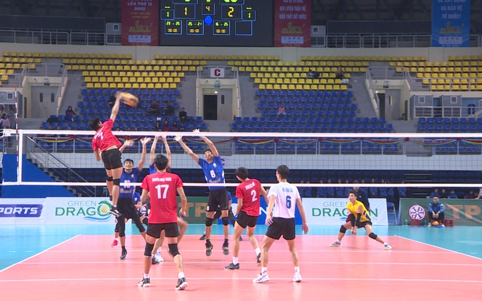 Phân Tích Sự Khác Nhau Giữa Bóng Chuyền Trong Nhà Và Bóng Chuyền Bãi Biển Chi Tiết