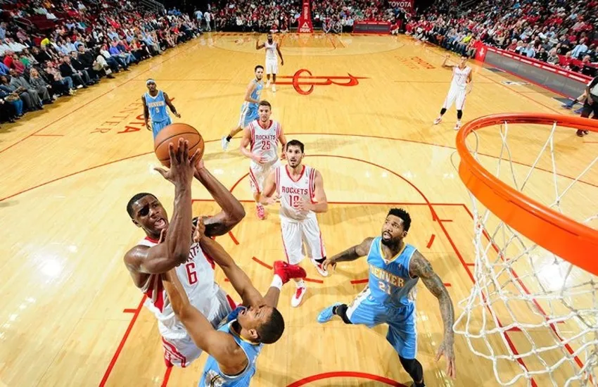 Sơ đồ vị trí thi đấu chính thức trong bóng rổ, giúp cầu thủ hiểu rõ vai trò và khả năng chuyền bóng.