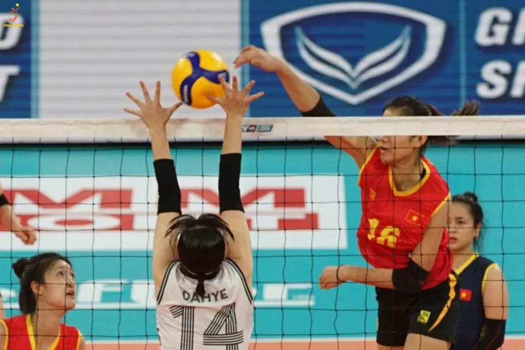 Chủ công trong bóng chuyền là gì - Đặc điểm và kỹ năng xuất sắc