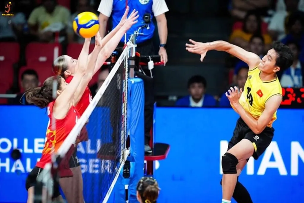 Chủ công trong bóng chuyền là gì - Khả năng quan sát và phán đoán