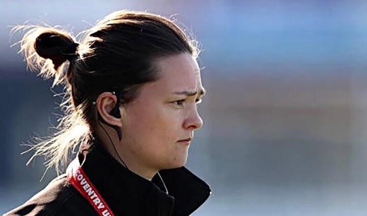 Cách Kết Hợp Pressing Và Mid-Block: Nâng Tầm Chiến Thuật Bóng Đá