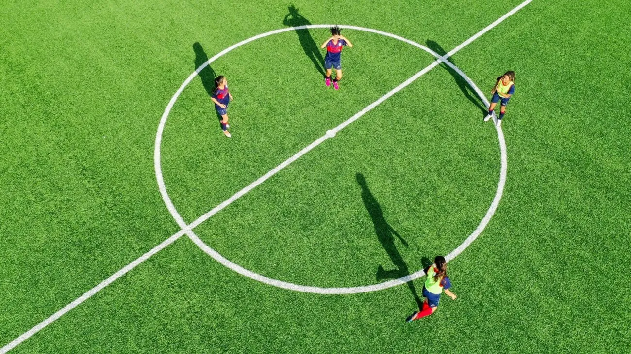 9 bài tập bóng đá cơ bản để nâng cao trình độ