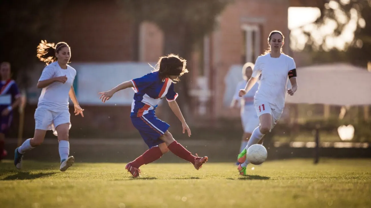 9 bài tập bóng đá cơ bản để nâng cao trình độ