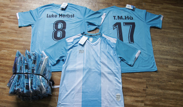 In Chuyển Nhiệt Áo Bóng Chuyền Là Gì: Giải Mã Công Nghệ Tối Ưu Cho Đội Bóng In Chuyển Nhiệt Áo Bóng Chuyền Là Gì: Giải Mã Công Nghệ Tối Ưu Cho Đội Bóng