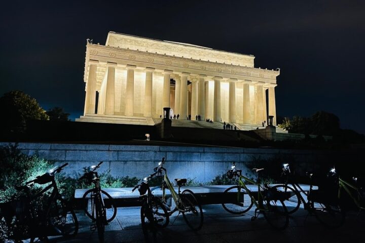 TẠI SAO BÓNG RỔ MÀ KHÔNG LÀ BANH RỔ: Giải Mã Thuật Ngữ Thể Thao Phổ Biến