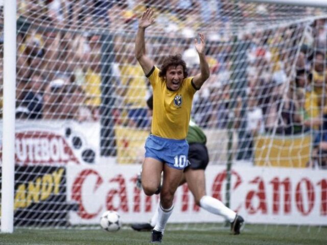 Top 10 Pha Sút Xa Đẹp Mắt Nhất Của David Beckham Khiến Đối Thủ Nể Phục Top 10 Pha Sút Xa Đẹp Mắt Nhất Của David Beckham Khiến Đối Thủ Nể Phục