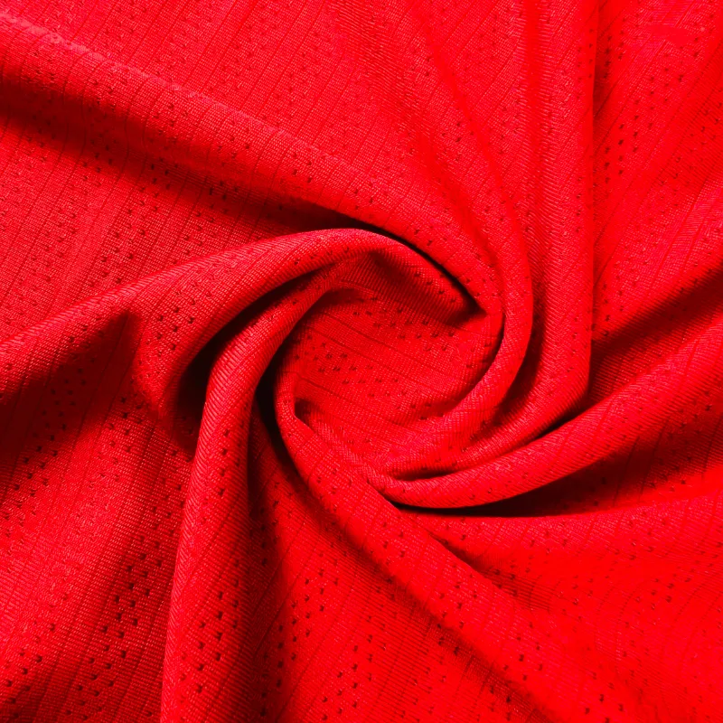 Chi tiết logo Hiwing sắc nét, bền màu, tăng thêm sự tự tin cho vận động viên trên sân bóng chuyền.