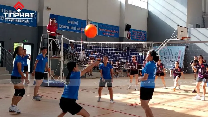 Chi tiết quả bóng chuyền hơi dùng trong thi đấu chính thức