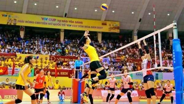 Bộ luật bóng chuyền thi đấu được quy định bởi Liên đoàn bóng chuyền thế giới FIVB
