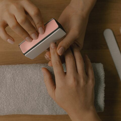 Đánh Mỏng Bóng Bàn Là Gì: Kỹ Thuật Tạo Xoáy Tối Ưu Cho Cú Giật