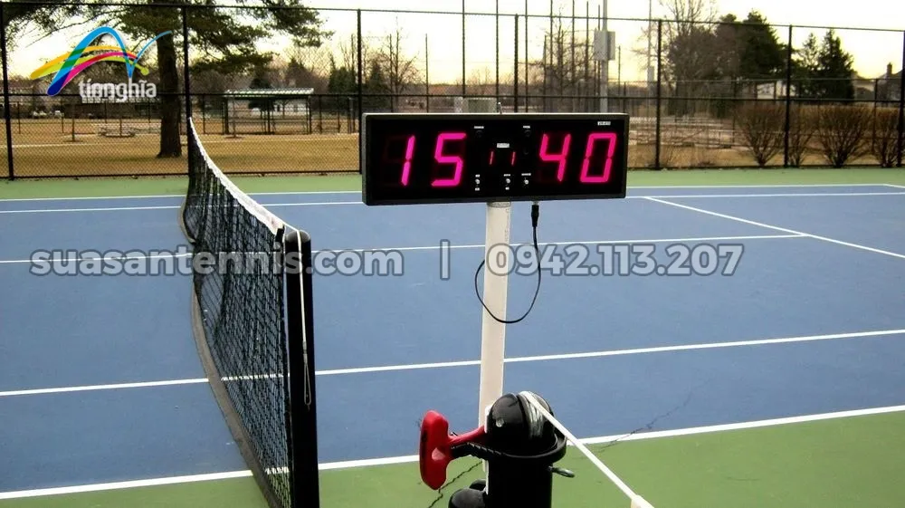 Bảng điểm trong tennis hiển thị các mốc 15, 30, 40 độc đáo, giải thích nguồn gốc hệ thống tính điểm đặc biệt của môn thể thao này
