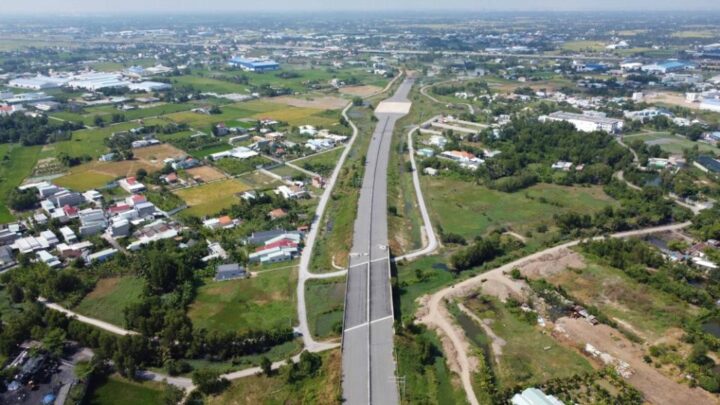 Tốc Độ Đánh Tennis 1300 Là Như Thế Nào: Giải Mã Sức Mạnh Vượt Trội