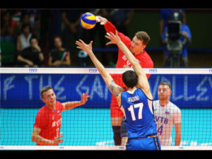 Phụ Công Bóng Chuyền Là Gì: Vai Trò Quan Trọng Trên Sân Đấu