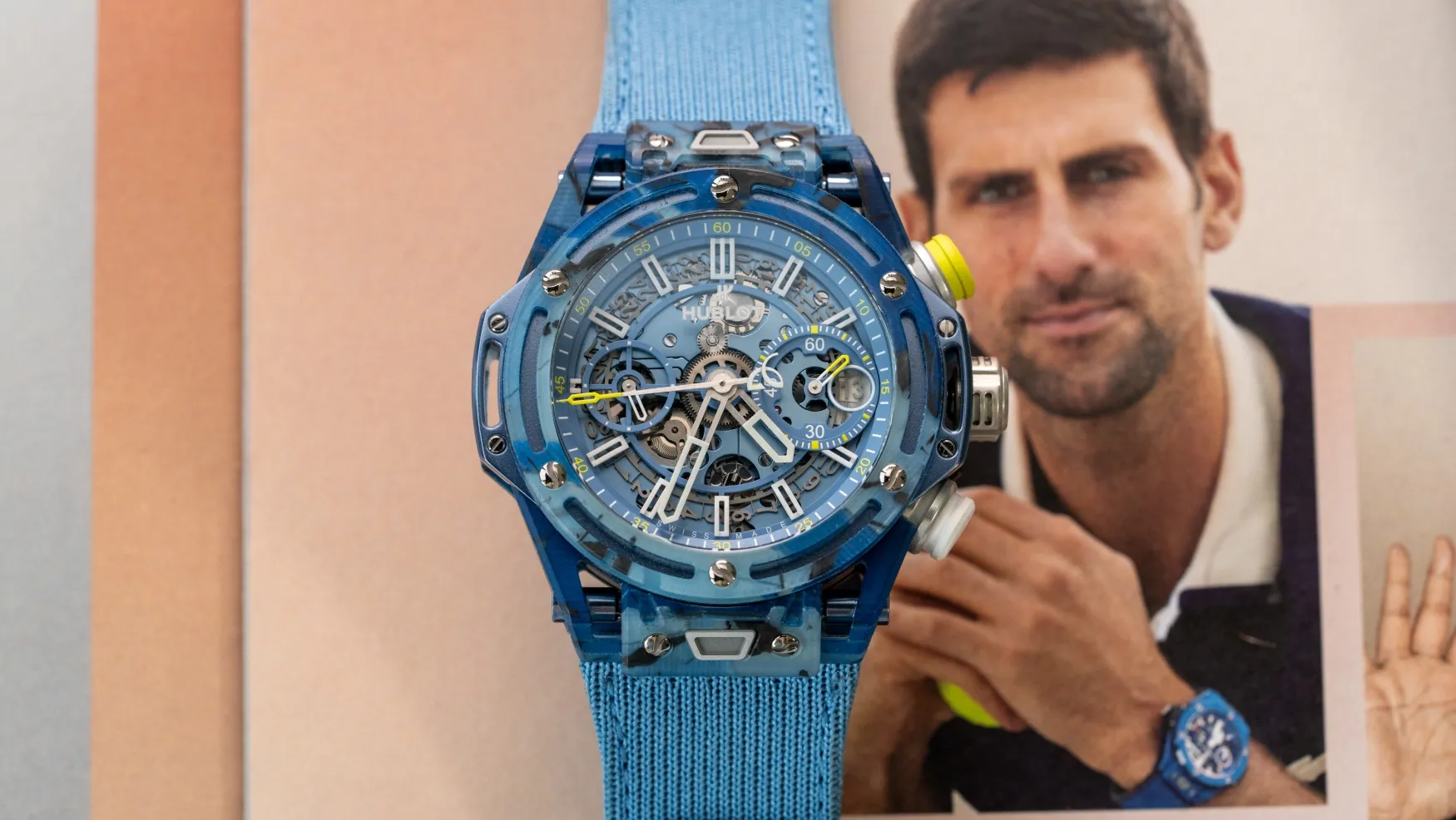 Novak Djokovic, một maestro thực thụ trên sân tennis, đại sứ thương hiệu hàng đầu.