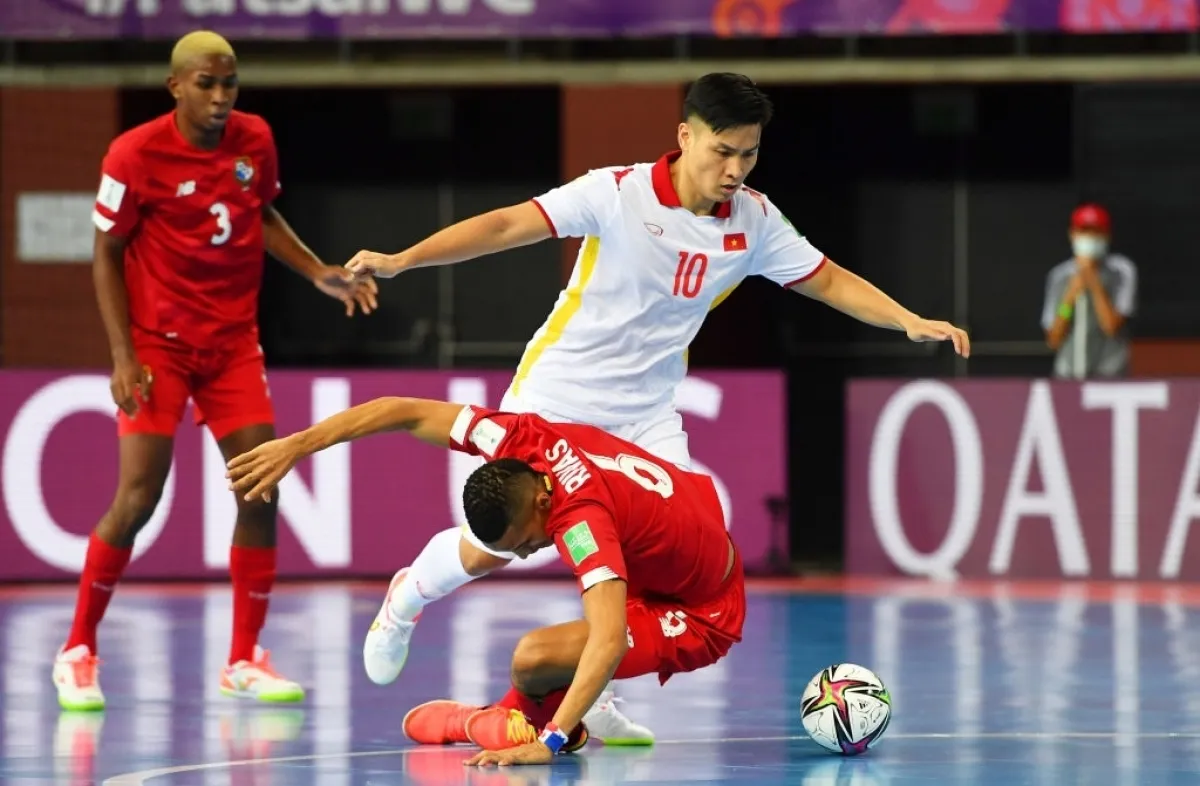 Sân Futsal và cầu thủ