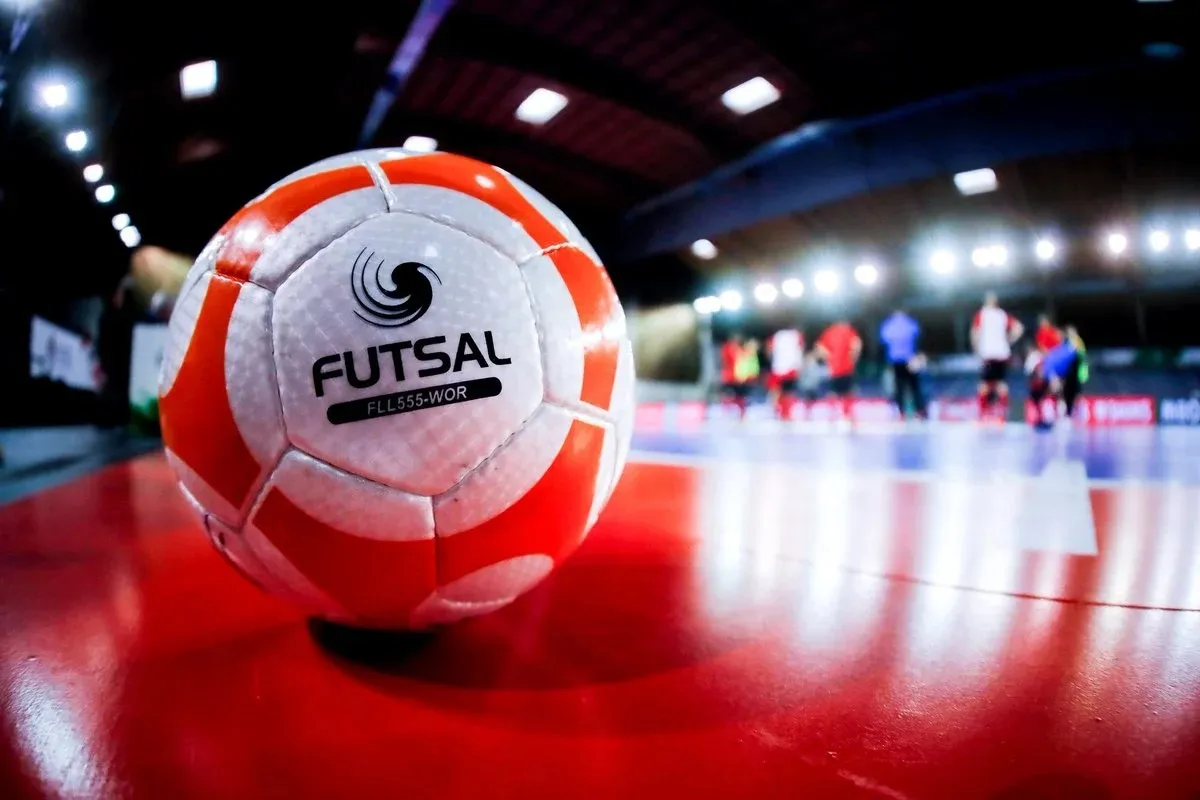 Quả bóng futsal là gì