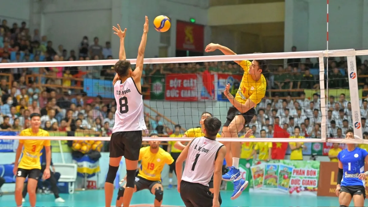 giày bóng rổ cổ cao cho hiệu suất chơi bóng