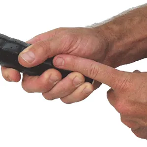 Khoảng Cách Ngón Trỏ Giúp Xác Định Grip 2 Tennis Hoặc Kích Cỡ Cán Vợt Chuẩn