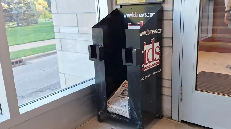 Hình ảnh về các tin tức giáo dục và xã hội tại Indiana, gợi nhớ đến cách các câu lạc bộ thể thao như độ bóng rổ Maccabi Tel Aviv phản ánh những giá trị cộng đồng và bản sắc.