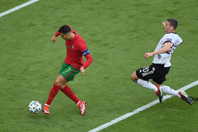 Virgil Van Dijk Và Nghệ Thuật Phòng Ngự: Bí Quyết Biến Trung Vệ Thành Huyền Thoại Virgil Van Dijk Và Nghệ Thuật Phòng Ngự: Bí Quyết Biến Trung Vệ Thành Huyền Thoại