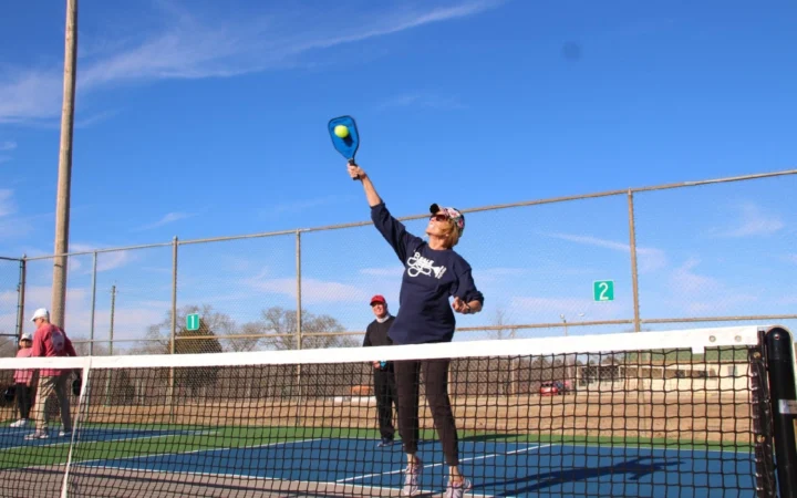 Hướng Dẫn Kỹ Thuật Smash Ghi Điểm Dứt Khoát Trong Pickleball