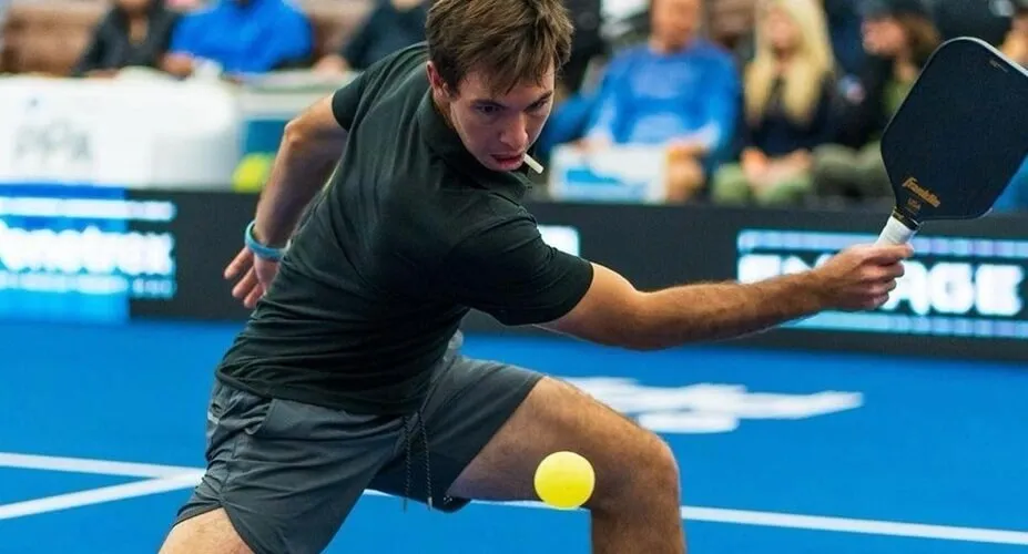 Kỹ thuật thực hiện drop shot trong Pickleball, tránh lỗi để tạo bất ngờ