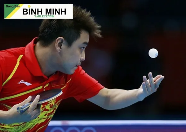 Thế nào là giao bóng phạm luật bóng bàn: Hướng dẫn chi tiết các lỗi sai phổ biến và quy định thi đấu