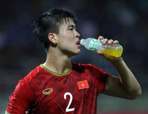 Sau Khi Đá Bóng Nên Uống Nước Gì: Hướng Dẫn Bù Nước Và Phục Hồi Hiệu Quả