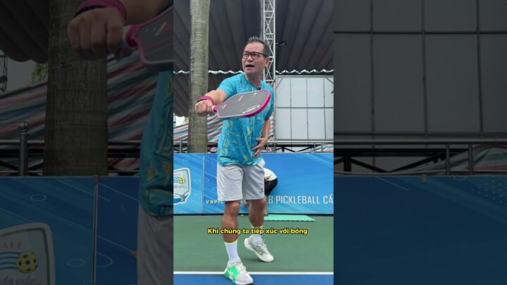 Nắm Vững Kỹ Thuật Flick Bóng Ngắn Khi Nhận Giao Bóng Khó