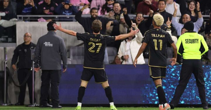 FC Trong Bóng Đá Là Gì: Khám Phá Ý Nghĩa Và Vai Trò Các Câu Lạc Bộ FC Trong Bóng Đá Là Gì: Khám Phá Ý Nghĩa Và Vai Trò Các Câu Lạc Bộ