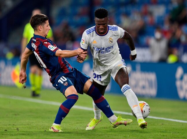 Kèo Tài Xỉu 1.5 2 Là Gì? Giải Thích Chi Tiết Và Cách Chơi Hiệu Quả Kèo Tài Xỉu 1.5 2 Là Gì? Giải Thích Chi Tiết Và Cách Chơi Hiệu Quả