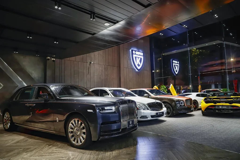 Showroom K-Super của Khánh Super, được ví như thánh địa của các dòng siêu xe tại Thành phố Hồ Chí Minh