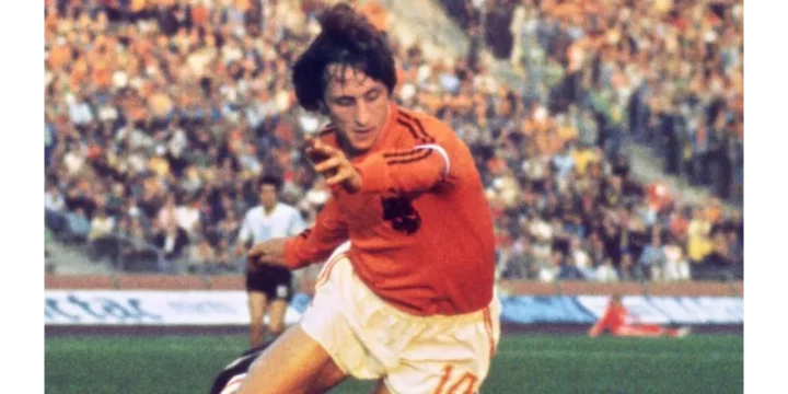 Johan Cruyff – Cha Đẻ Của Bóng Đá Tổng Lực Và Di Sản Vĩ Đại