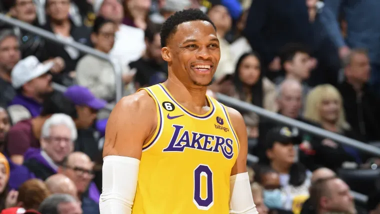 Russell Westbrook, cầu thủ giữ kỷ lục triple-double trong lịch sử NBA, trong màu áo Los Angeles Lakers