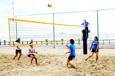 sân bóng chuyền bãi biển
