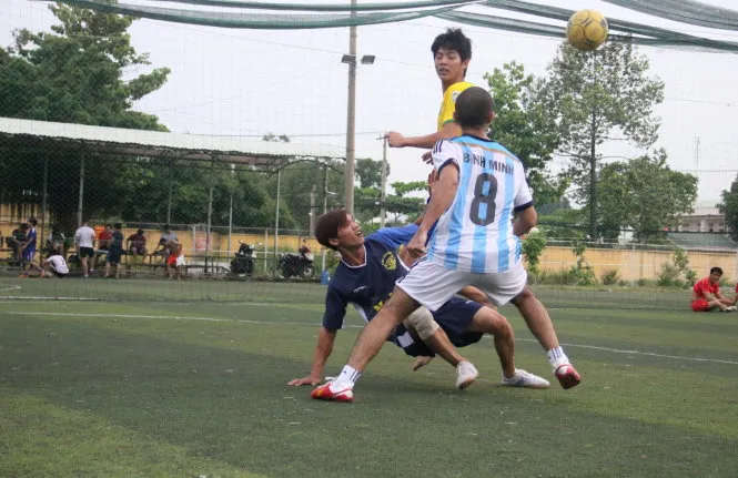 Đội hình và các vị trí trong bóng đá 5 người, chú trọng tốc độ và kỹ thuật cá nhân