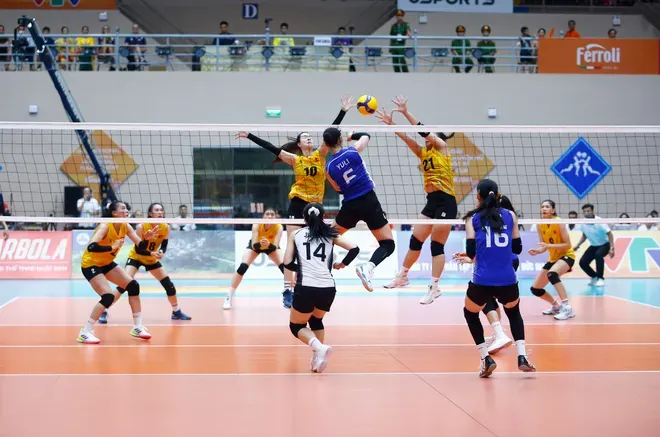 Sự cuồng nhiệt của người hâm mộ tại VTV Cup, cảm hứng cho bình luận viên bóng chuyền nữ VTV5