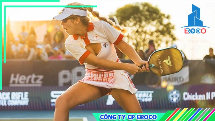 Kỹ Thuật Backhand Hai Tay Chuẩn Như Tay Vợt Chuyên Nghiệp: Hướng Dẫn Toàn Diện