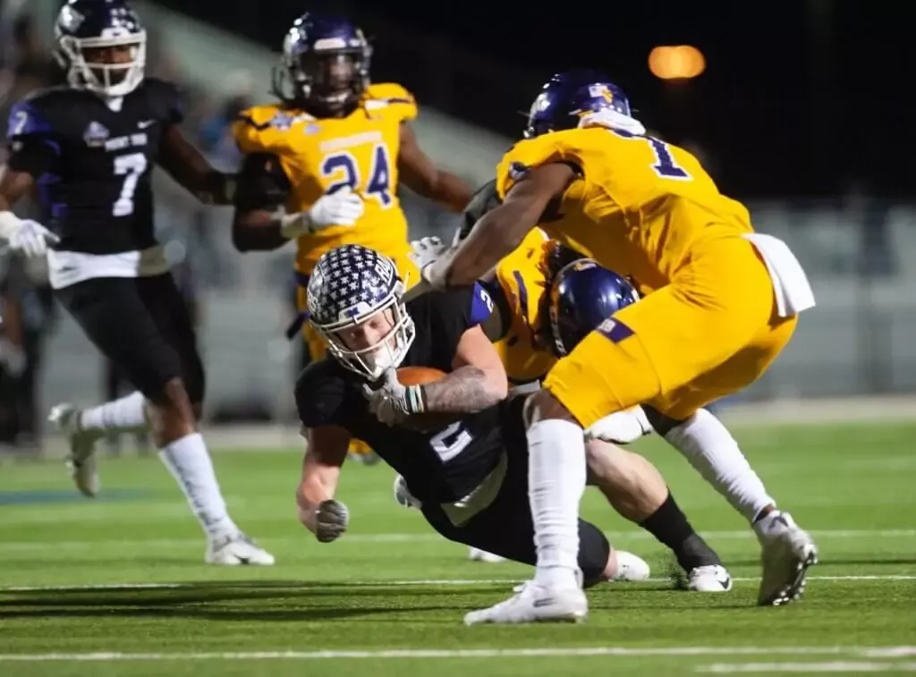 Các môn thể thao tiếng Anh đi với Play | ELSA Speak