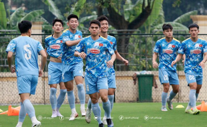 Cách Chọn Chiến Thuật Phù Hợp Khi Chơi Trên Mặt Sân Đất Nện Cách Chọn Chiến Thuật Phù Hợp Khi Chơi Trên Mặt Sân Đất Nện