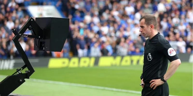 Sơ đồ 3-5-2 trong thi đấu: Juventus và AS Roma là điển hình thành công