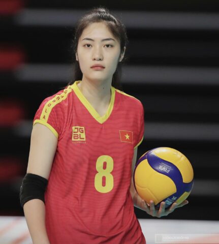 Phụ Công Trong Bóng Chuyền Là Gì: Vai Trò, Kỹ Năng Và Tầm Quan Trọng Vị Trí Trung Tâm