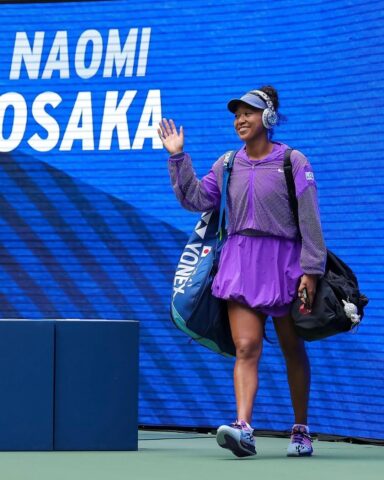 Chiến Thuật Mở Bóng Chủ Động Trong Giao Bóng Để Giành Lợi Thế Sớm: Chìa Khóa Đôi Tennis